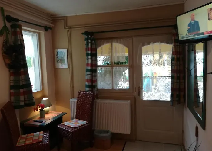 Castello Vendeg Es Apartmanhaz Daire *