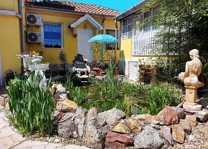 Castello Vendeg Es Apartmanhaz Daire