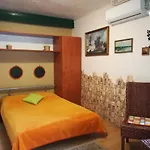 Castello Vendég és Apartamento Eger