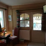 Castello Vendeg Es Apartmanhaz Lejlighed *