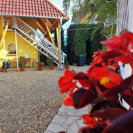 Apartament Castello Vendeg Es Apartmanhaz *