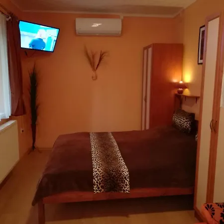 Apartament Castello Vendeg Es Apartmanhaz *