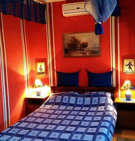 Apartament Castello Vendeg Es Apartmanhaz Eger