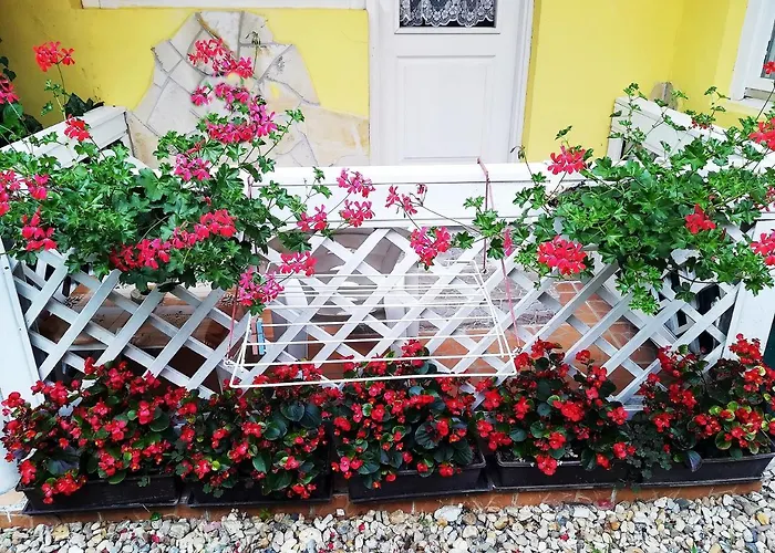 Castello Vendeg Es Apartmanhaz Eger