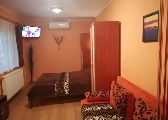 Castello Vendeg Es Apartmanhaz Apartman Eger