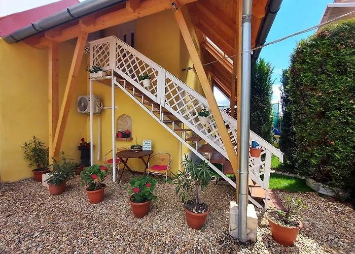 Castello Vendeg Es Apartmanhaz * Eger