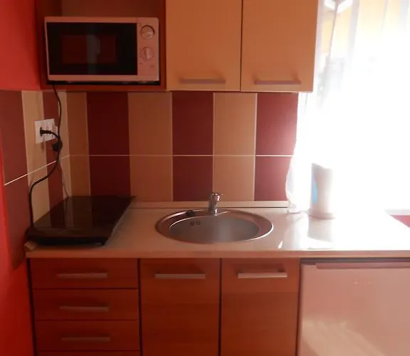 Apartman Castello Vendeg Es Apartmanhaz *