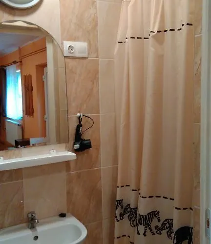 Castello Vendeg Es Apartmanhaz Apartman Eger