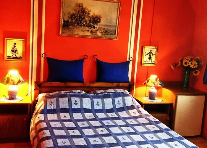 Castello Vendeg Es Apartmanhaz